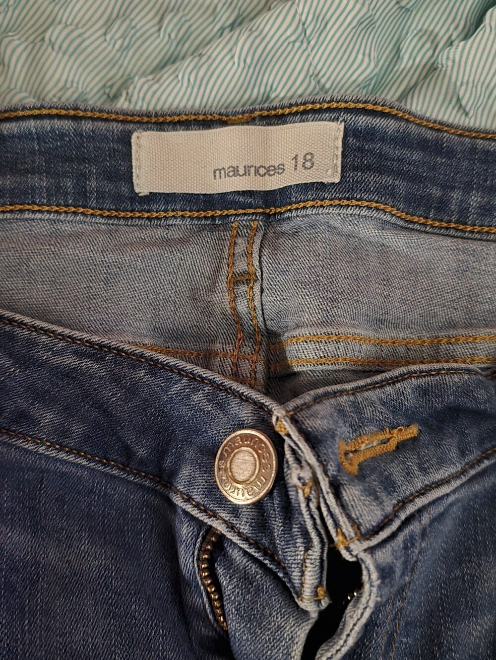 Maurices Distressed Blue Boyfriend Jeans Size 18 Short - Skinny